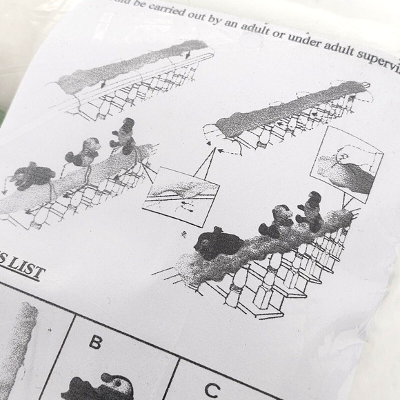 NEW! Decorative Christmas Snowman Stair Set - 5 Ft Banister Set Decoration - Picture 3 of 3